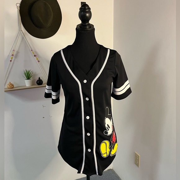 Mickey Mouse Jersey 🐭 🖤 - Picture 2 of 5